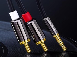 手机与音响连接电脑的方法（通过USB连接实现无线传输，让音乐更畅快）